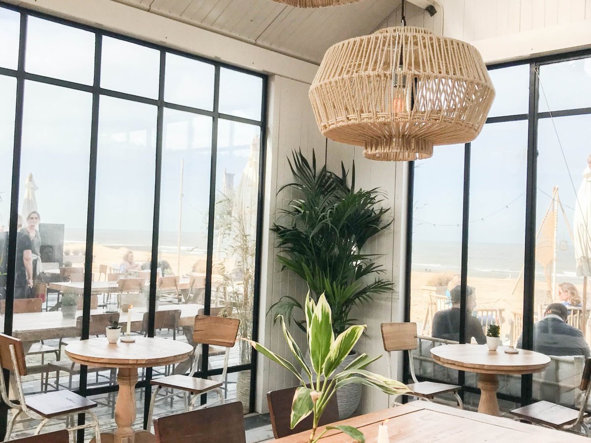 Embracing Neutral for Cafe Interior Design with&nbsp;Natural