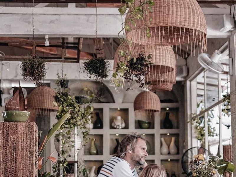 Tropical Style Restaurant and&nbsp;Cafe