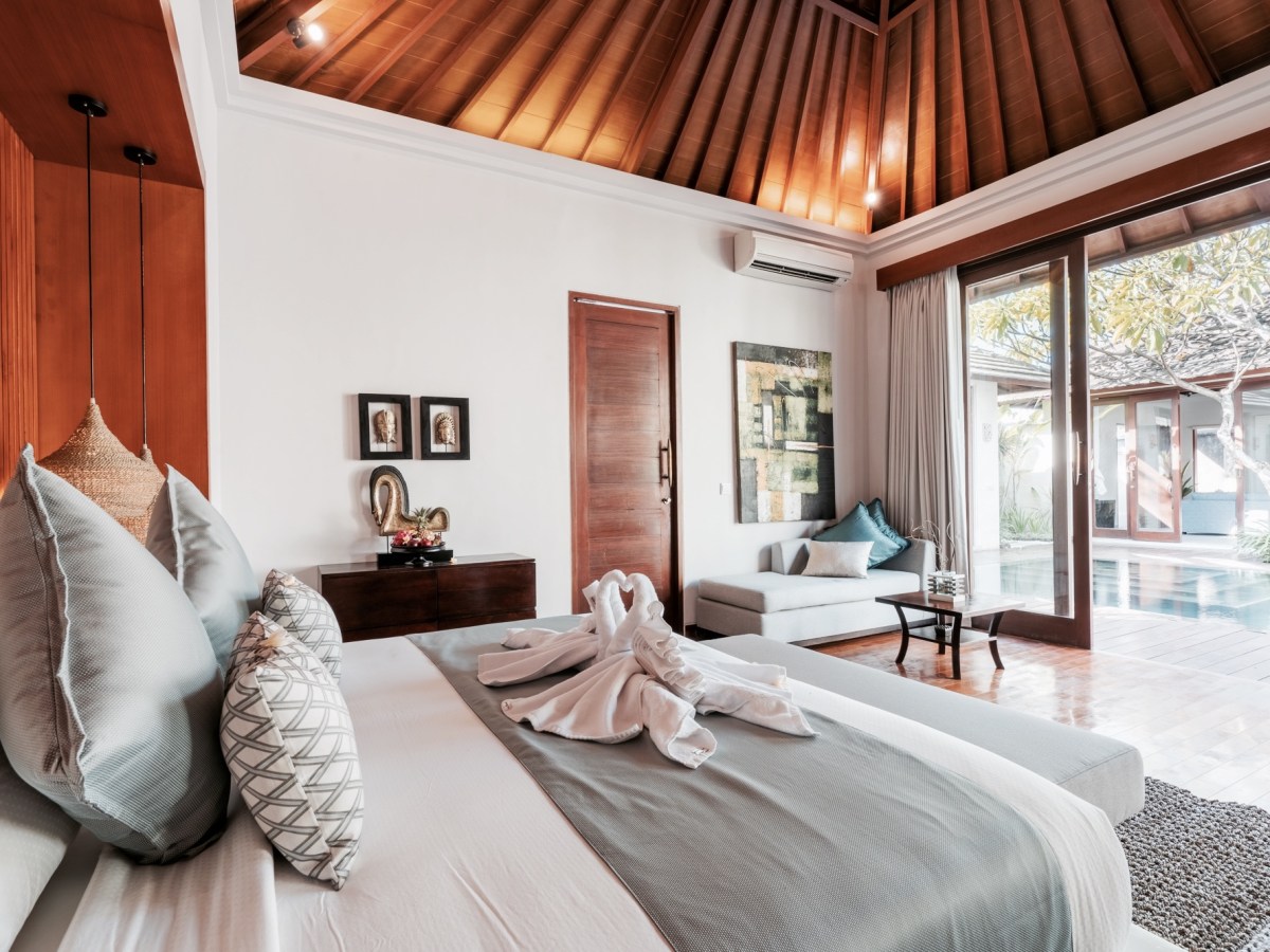 Beautiful Airbnb Vacation Home with Balinese natural interior&nbsp;design