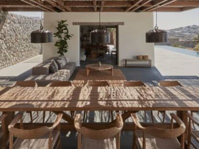 How A Coastal Home Interiors Filled With Solid Teak Furnitures Looks&nbsp;Like?