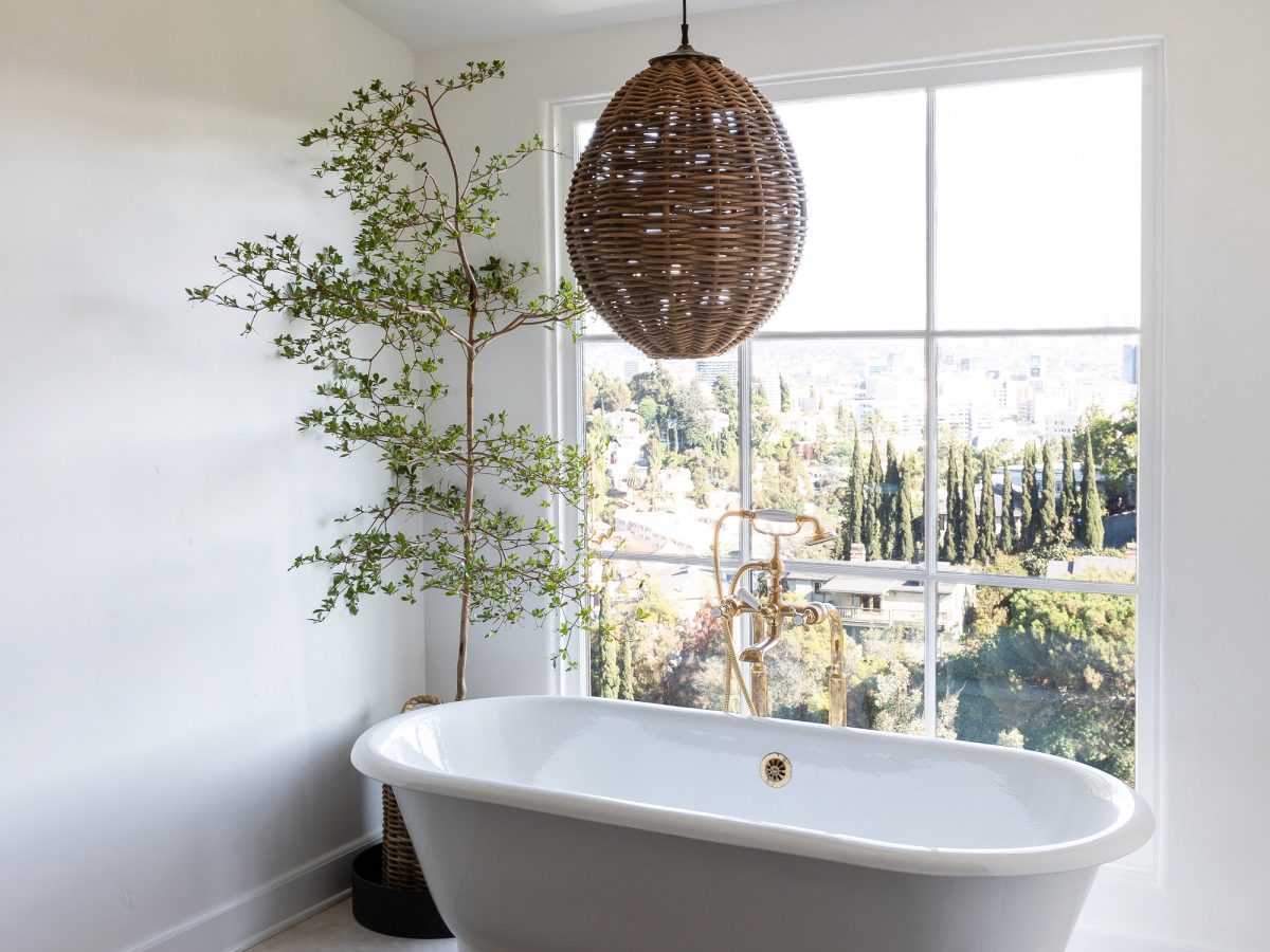 Spa Bathroom Design with Rattan Pendant&nbsp;Light