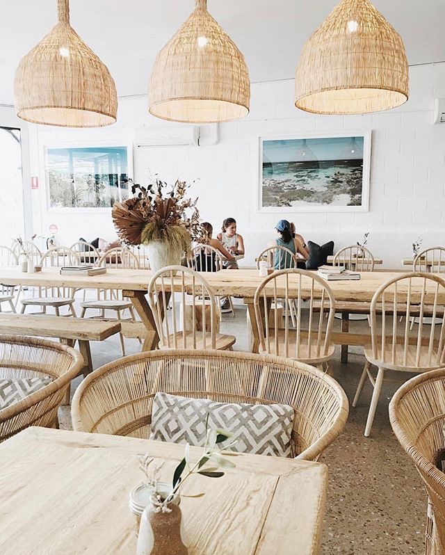 Why Rattan Pendants Are Favorables With Beach Bar Restaurants in&nbsp;Australia
