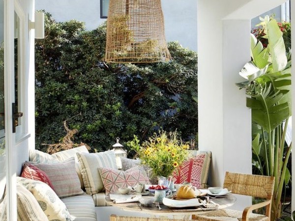 A Cozy Outdoor Retreat: Embracing Nature’s&nbsp;Charm