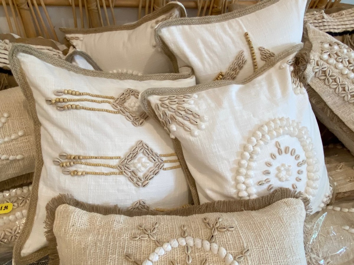 Exotic Pillows: Merging Boho, Tropical, and Coastal&nbsp;Styles