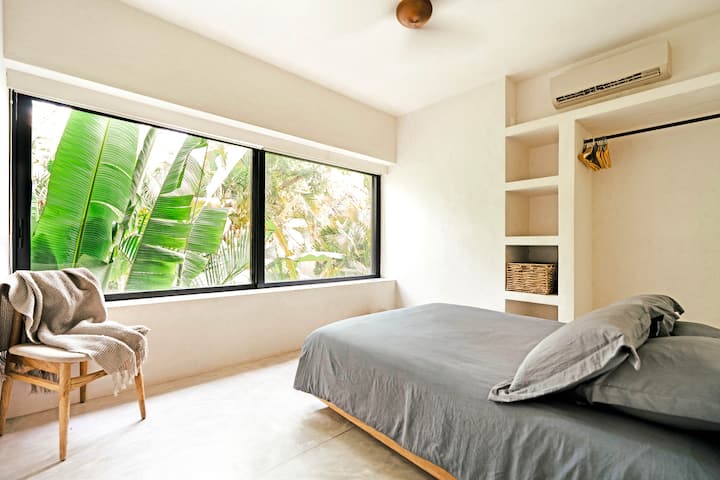 Kamar Tidur Keempat - Tempat Tidur Queen dengan Kamar Mandi individu dengan Shower 