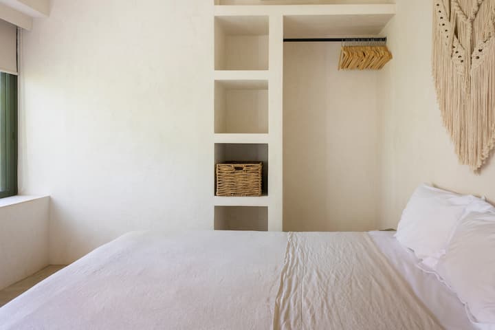 Kamar Tidur Keempat - Tempat Tidur Queen dengan Kamar Mandi individu dengan Shower 