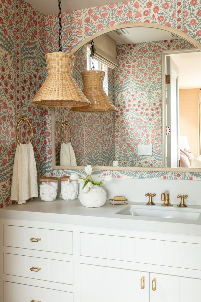 If there’s one lighting trend that refuses to fade, it’s the effortless allure of rattan pendant lights. From coastal retreats to urban lofts, these organic fixtures continue to dominate design narratives well into 2025. With sustainability, artisanal craftsmanship, and biophilic aesthetics at the forefront of interior trends, rattan lighting proves itself as more than just a fleeting fad—it’s a movement.