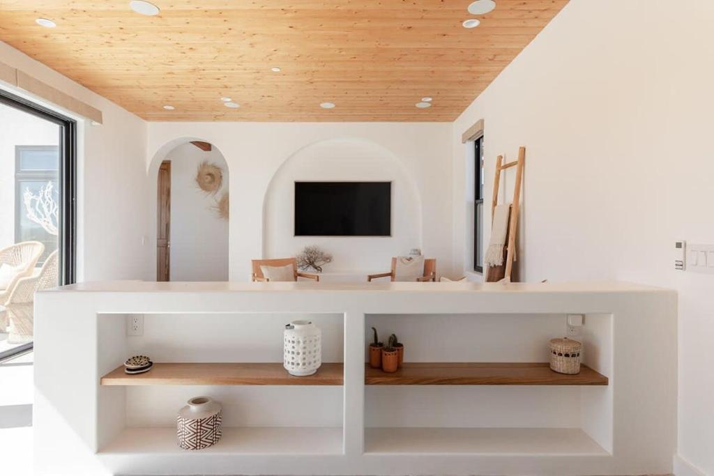 Gallery image of this property