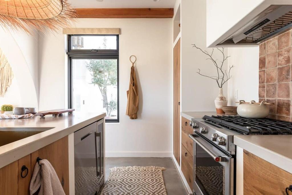 Gallery image of this property