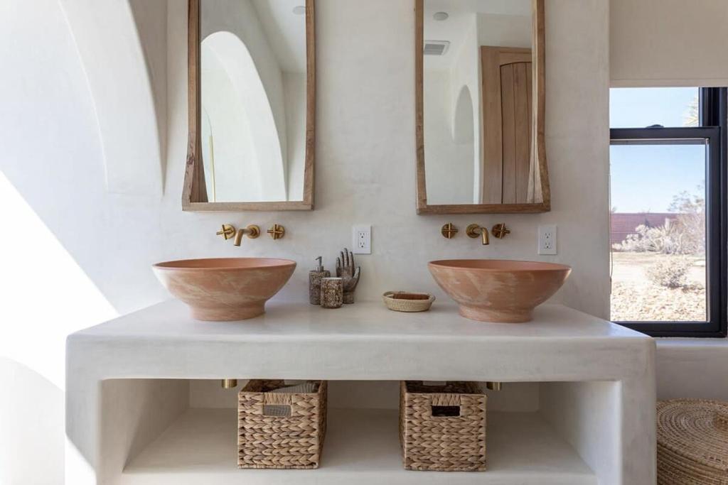 Gallery image of this property