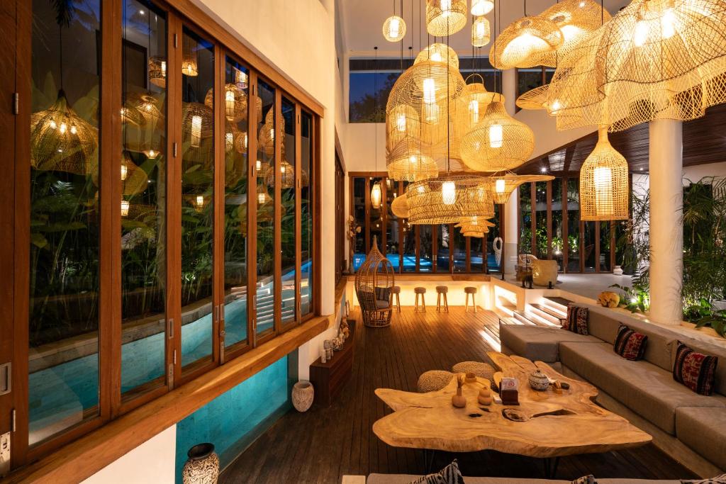 Kolam renang di atau di dekat Villa Arroyo by BaliSuperHost