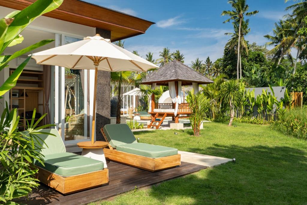 Kebun di luar Villa Myassa by BaliSuperHost