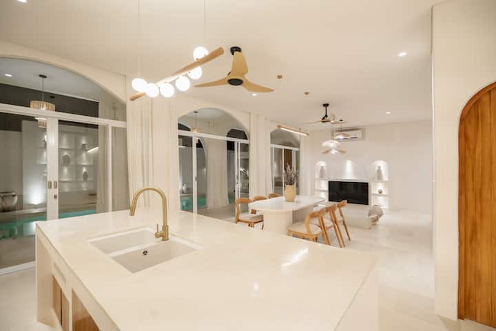 Full kitchen image 5